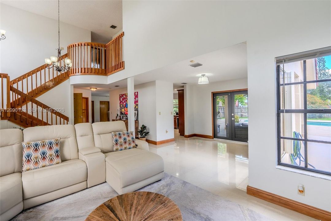 For Rent: $5,000 (4 beds, 3 baths, 2060 Square Feet)