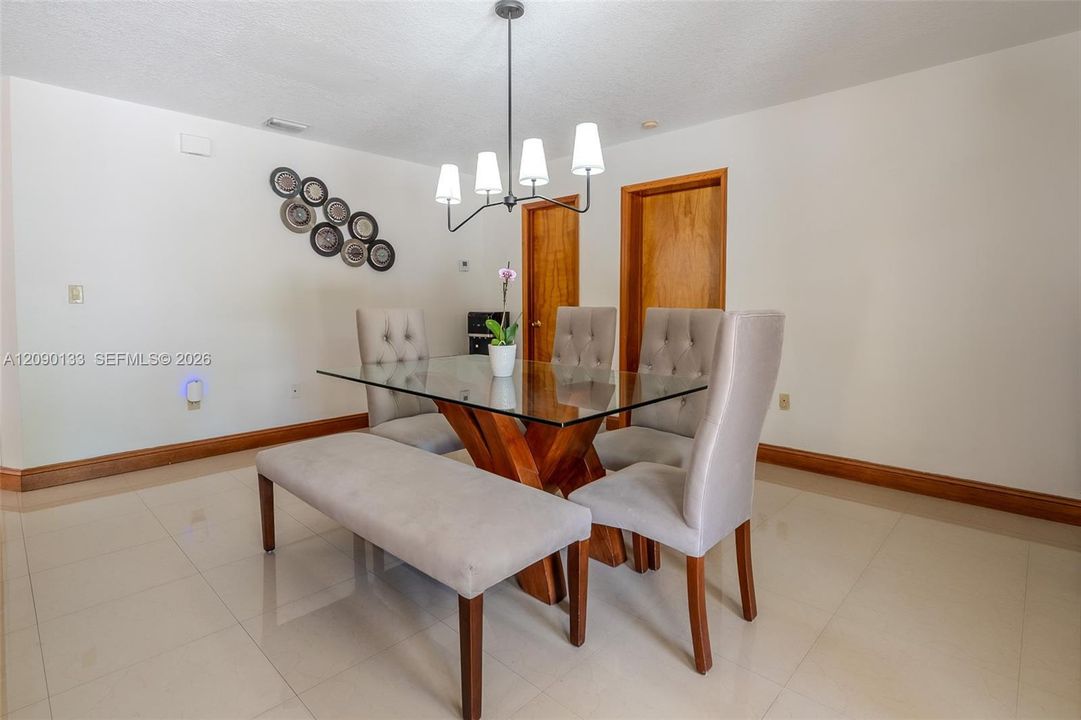 For Rent: $5,000 (4 beds, 3 baths, 2060 Square Feet)