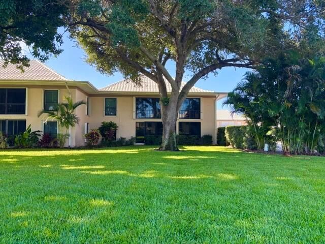 7 F Turtle Creek