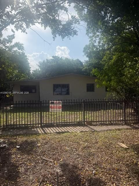 En Venta: $360,000 (3 camas, 1 baños, 1306 Pies cuadrados)