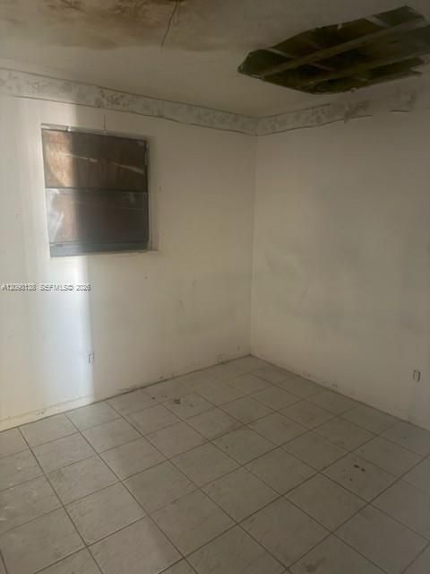 En Venta: $360,000 (3 camas, 1 baños, 1306 Pies cuadrados)