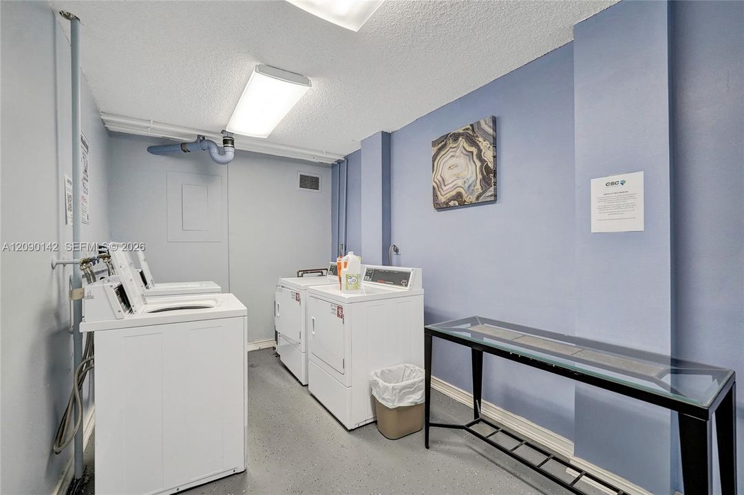 For Rent: $3,900 (2 beds, 2 baths, 1230 Square Feet)