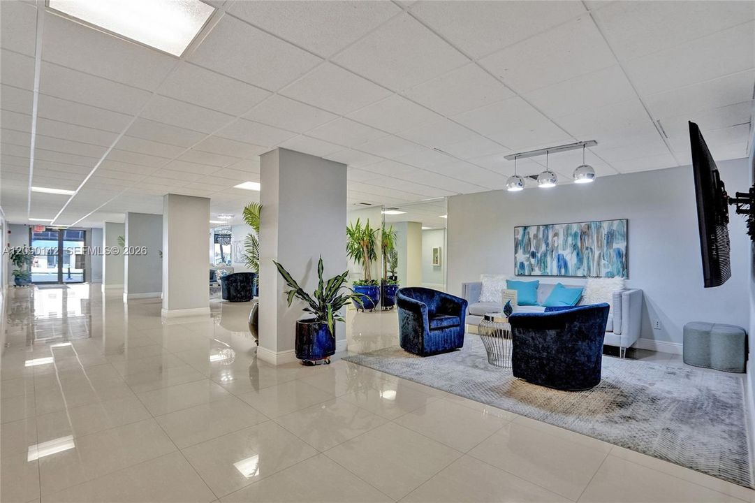 For Rent: $3,900 (2 beds, 2 baths, 1230 Square Feet)