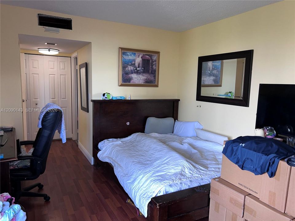 En Venta: $255,000 (2 camas, 2 baños, 1138 Pies cuadrados)