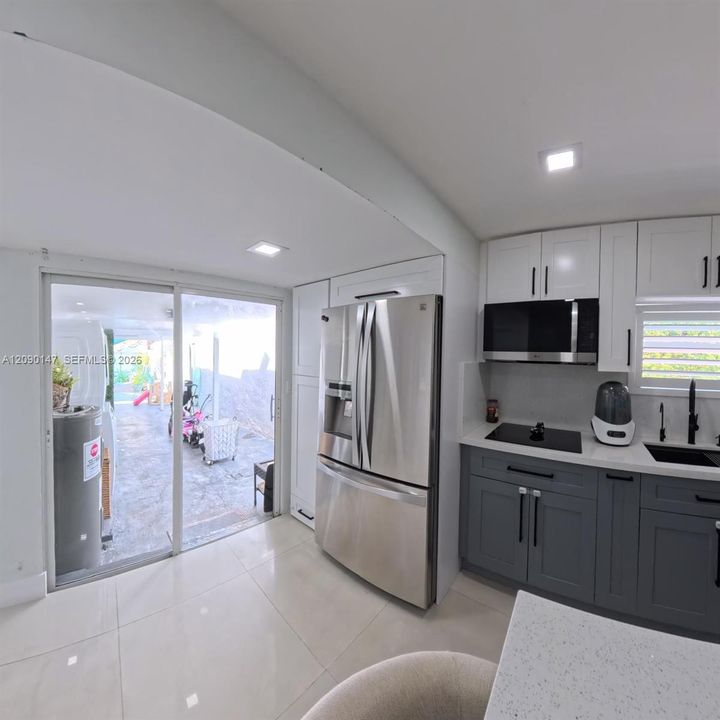 For Sale: $745,000 (5 beds, 4 baths, 1643 Square Feet)