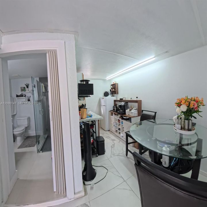 For Sale: $745,000 (5 beds, 4 baths, 1643 Square Feet)