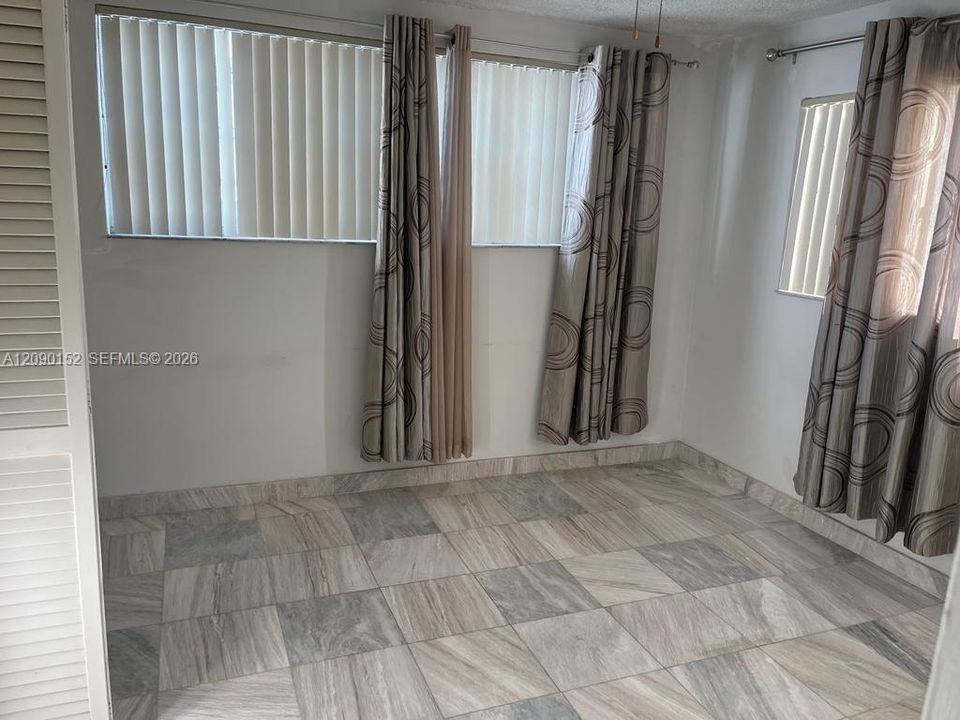 En Renta: $1,975 (2 camas, 2 baños, 1182 Pies cuadrados)