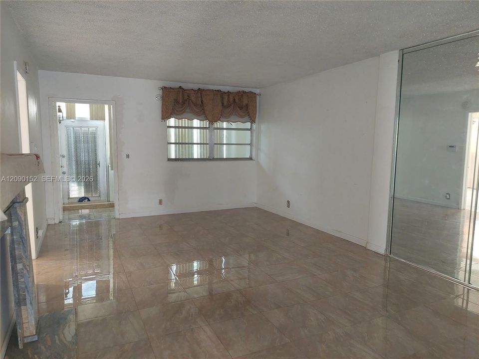 En Renta: $1,975 (2 camas, 2 baños, 1182 Pies cuadrados)
