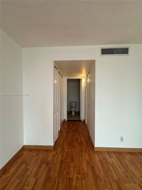 En Renta: $2,600 (1 camas, 1 baños, 910 Pies cuadrados)