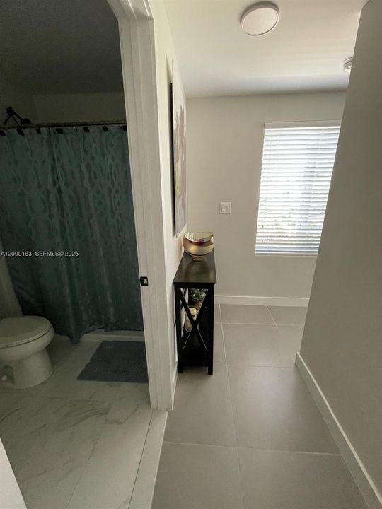 В аренду: $2,500 (3 спален, 2 ванн, 1398 Квадратных фут)