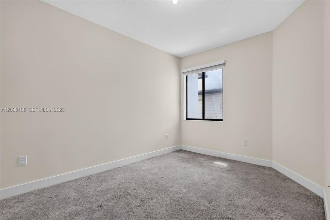 En Renta: $3,950 (3 camas, 2 baños, 1610 Pies cuadrados)