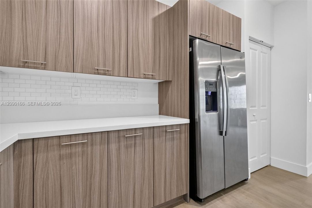 En Renta: $3,950 (3 camas, 2 baños, 1610 Pies cuadrados)