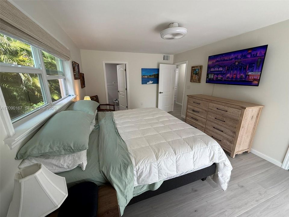 На продажу: $336,000 (2 спален, 2 ванн, 1096 Квадратных фут)