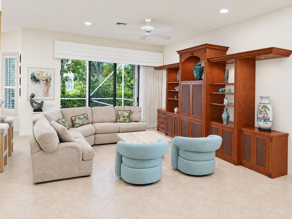 FAMILY ROOM