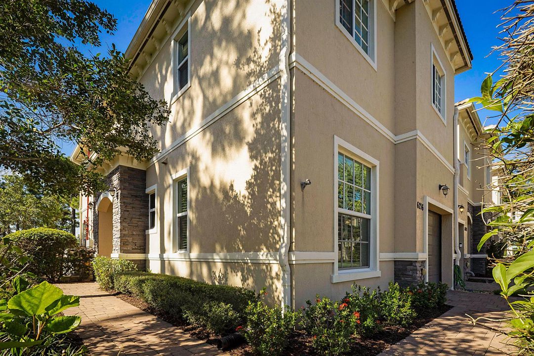 6216 SE Portofina Circle -3