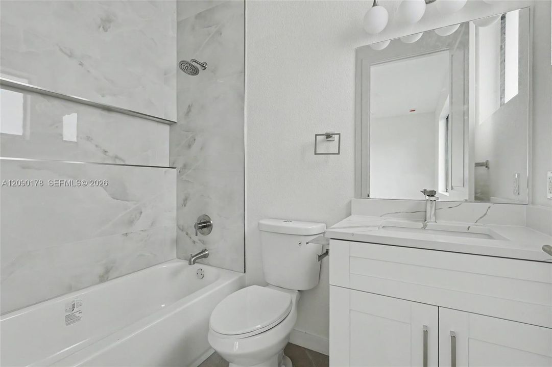 En Venta: $749,900 (4 camas, 3 baños, 2172 Pies cuadrados)