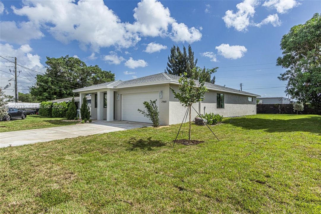 En Venta: $749,900 (4 camas, 3 baños, 2172 Pies cuadrados)