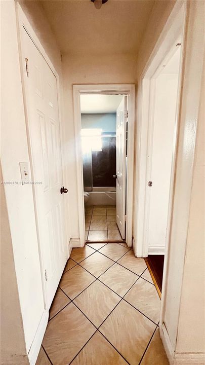 For Sale: $180,000 (1 beds, 1 baths, 540 Square Feet)