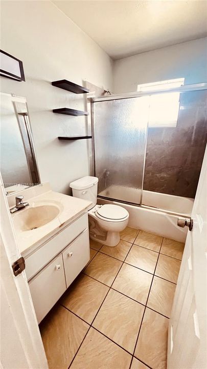 For Sale: $180,000 (1 beds, 1 baths, 540 Square Feet)