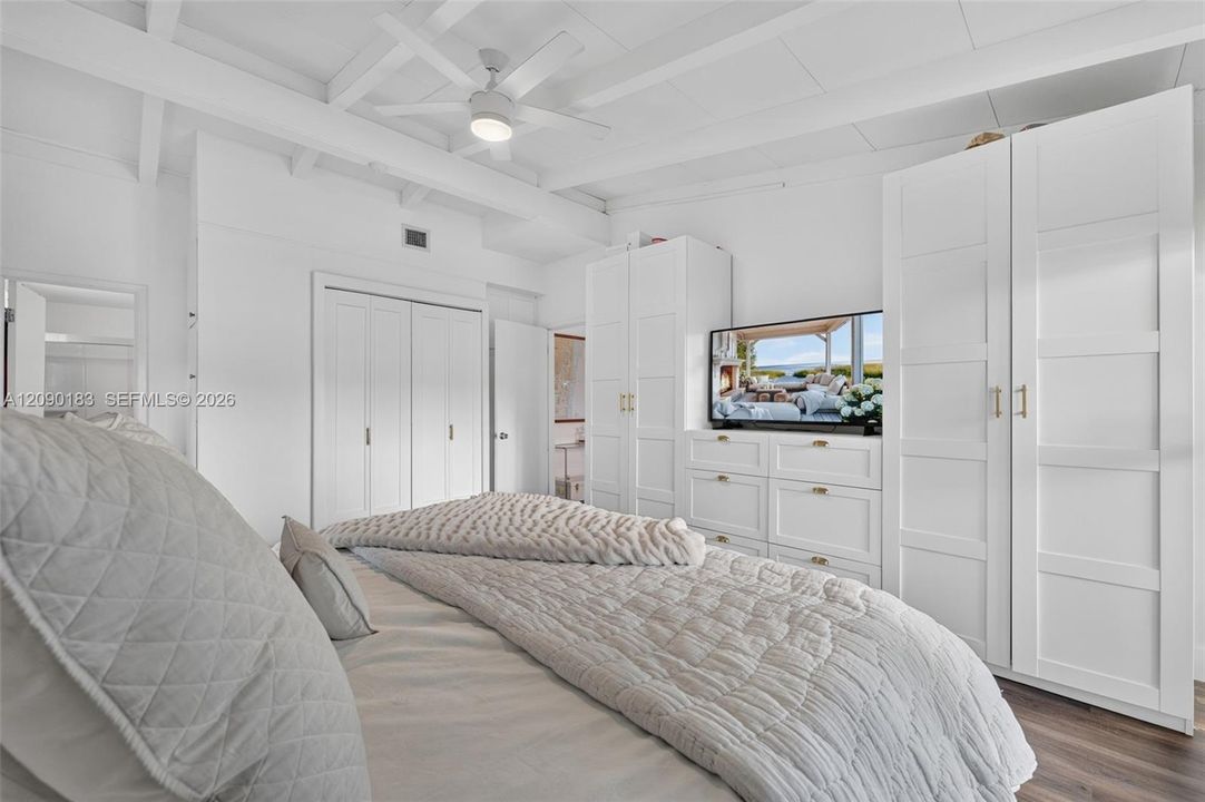 На продажу: $895,000 (3 спален, 2 ванн, 1222 Квадратных фут)