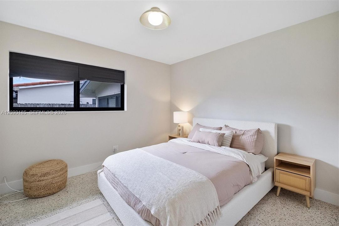 For Sale: $1,030,000 (3 beds, 2 baths, 1375 Square Feet)