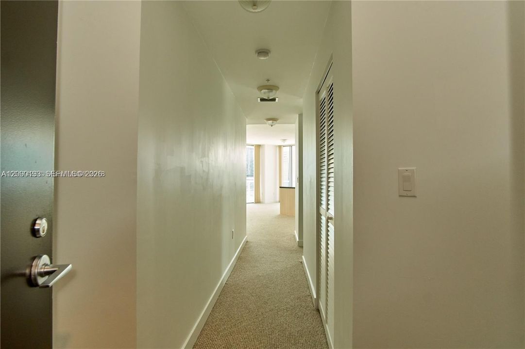 For Rent: $3,900 (2 beds, 2 baths, 1107 Square Feet)