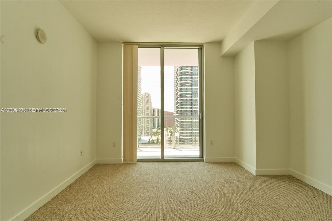 For Rent: $3,900 (2 beds, 2 baths, 1107 Square Feet)