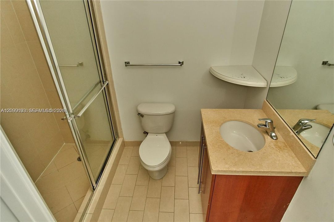 For Rent: $3,900 (2 beds, 2 baths, 1107 Square Feet)
