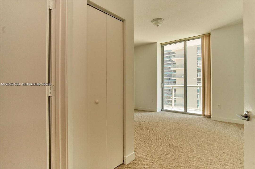 For Rent: $3,900 (2 beds, 2 baths, 1107 Square Feet)