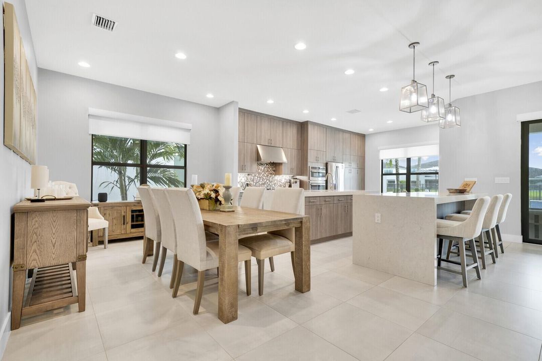 KITCHEN W/ LARGE DINING AREA