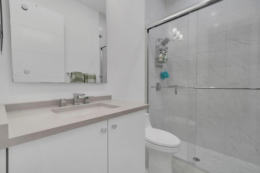 4TH BATHROOM