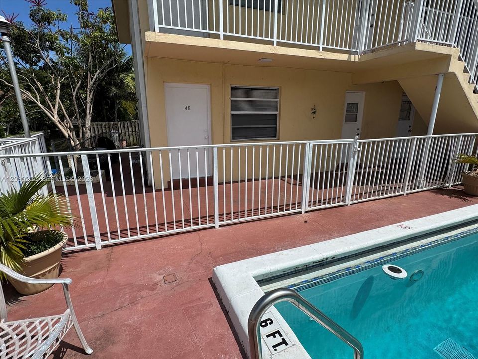 For Sale: $184,900 (2 beds, 1 baths, 670 Square Feet)