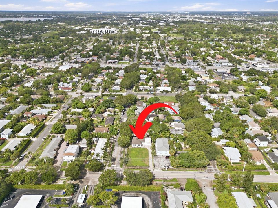 43-web-or-mls-5203_N_Flagler_Dr_Drone_08