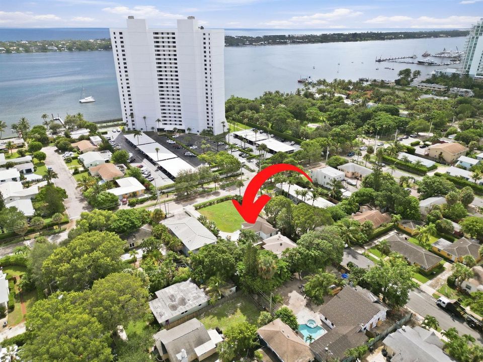 48-web-or-mls-5203_N_Flagler_Dr_Drone_08