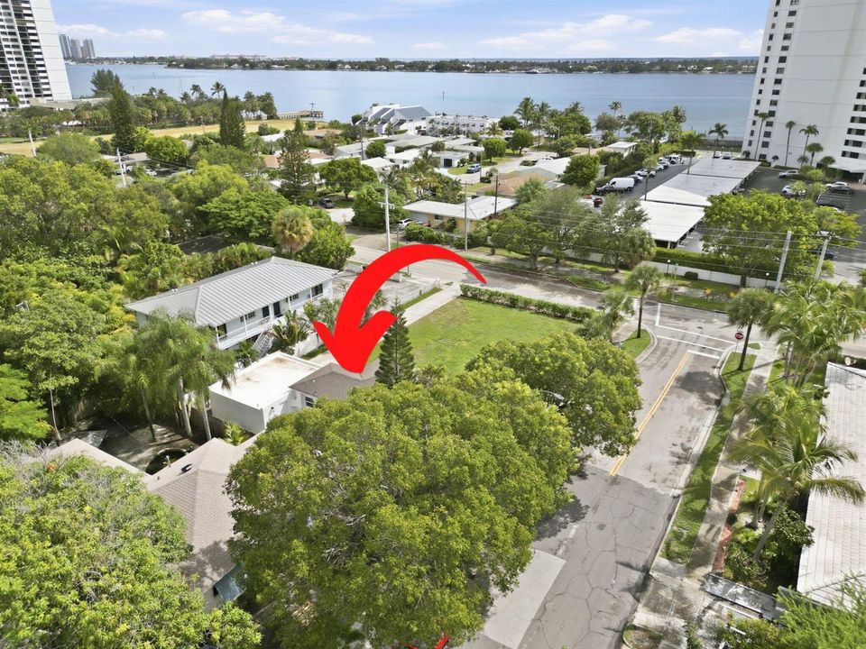 46-web-or-mls-5203_N_Flagler_Dr_Drone_08