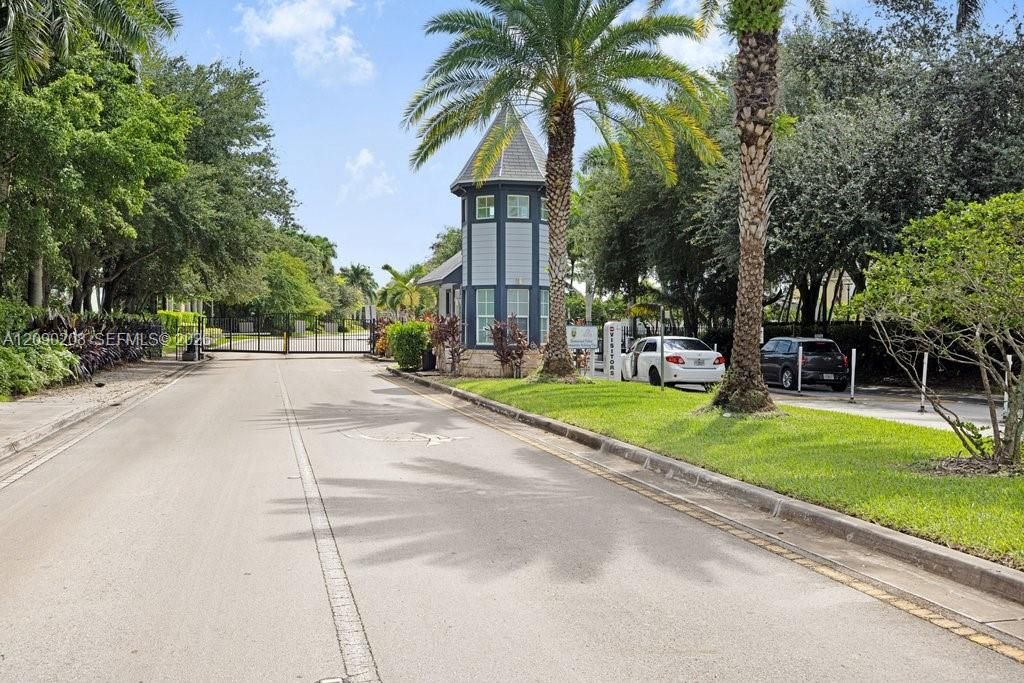 В аренду: $2,800 (3 спален, 2 ванн, 1665 Квадратных фут)
