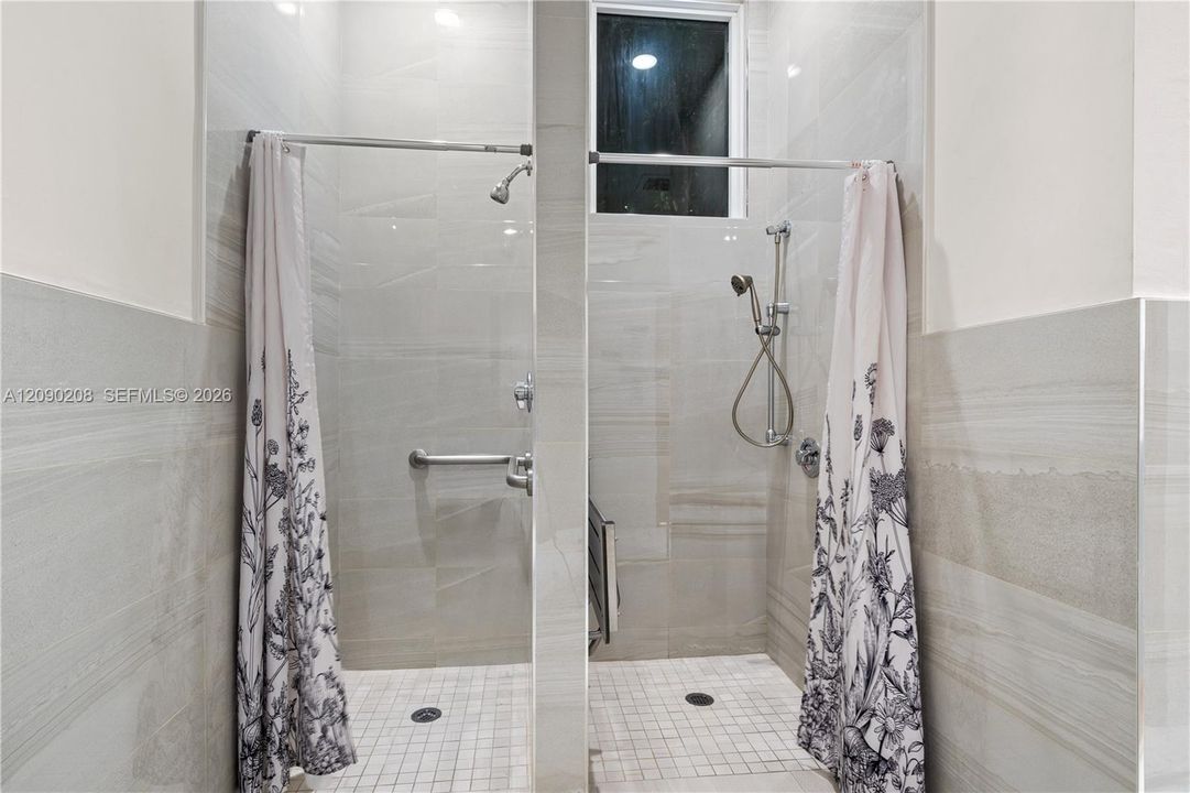 В аренду: $2,800 (3 спален, 2 ванн, 1665 Квадратных фут)