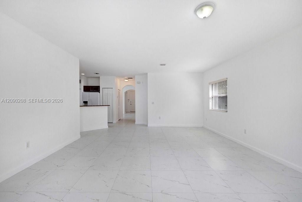 В аренду: $2,800 (3 спален, 2 ванн, 1665 Квадратных фут)