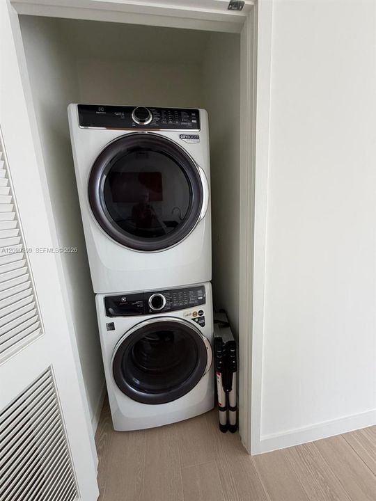 En Renta: $7,200 (2 camas, 2 baños, 1301 Pies cuadrados)