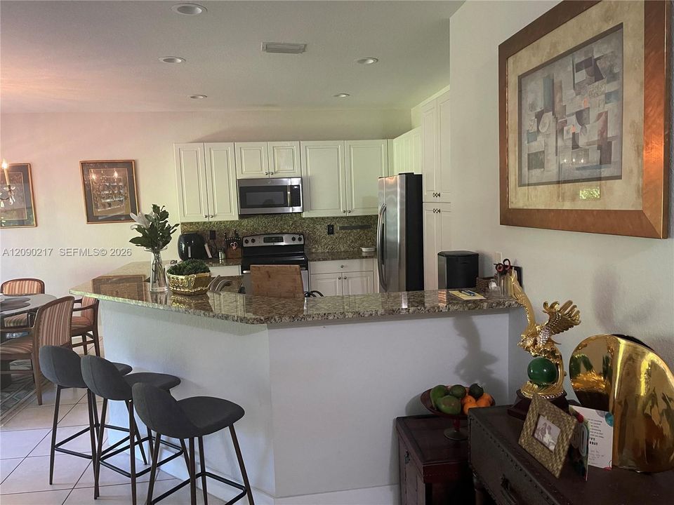 En Venta: $498,000 (3 camas, 2 baños, 1935 Pies cuadrados)