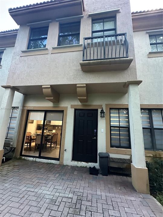 En Venta: $498,000 (3 camas, 2 baños, 1935 Pies cuadrados)