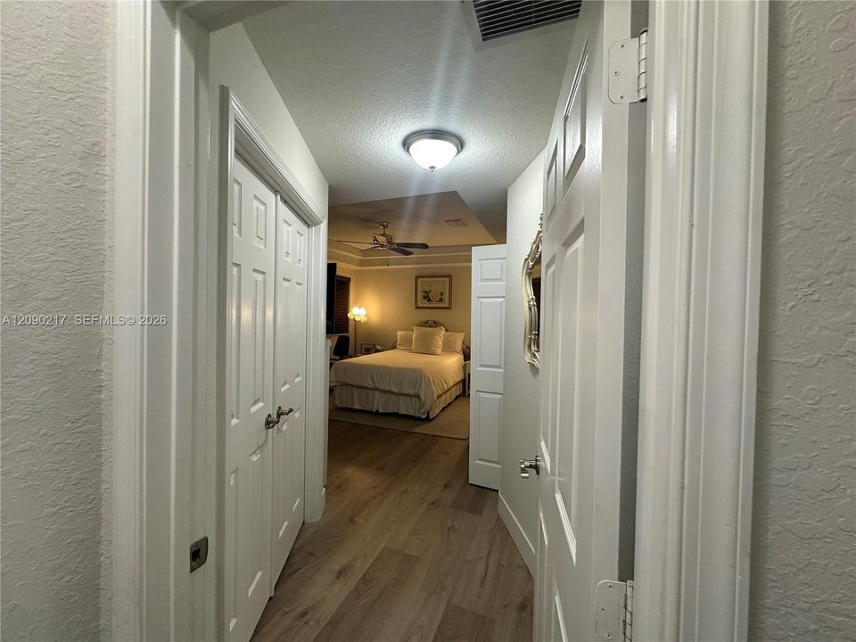 En Venta: $498,000 (3 camas, 2 baños, 1935 Pies cuadrados)