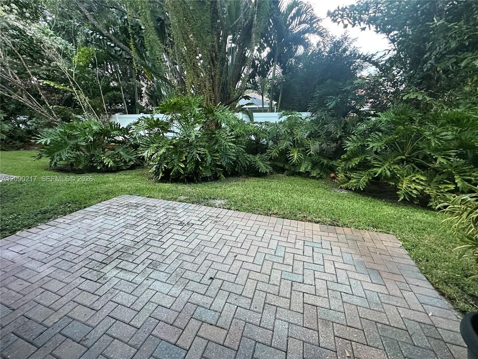 En Venta: $498,000 (3 camas, 2 baños, 1935 Pies cuadrados)