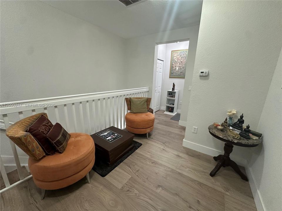 En Venta: $498,000 (3 camas, 2 baños, 1935 Pies cuadrados)