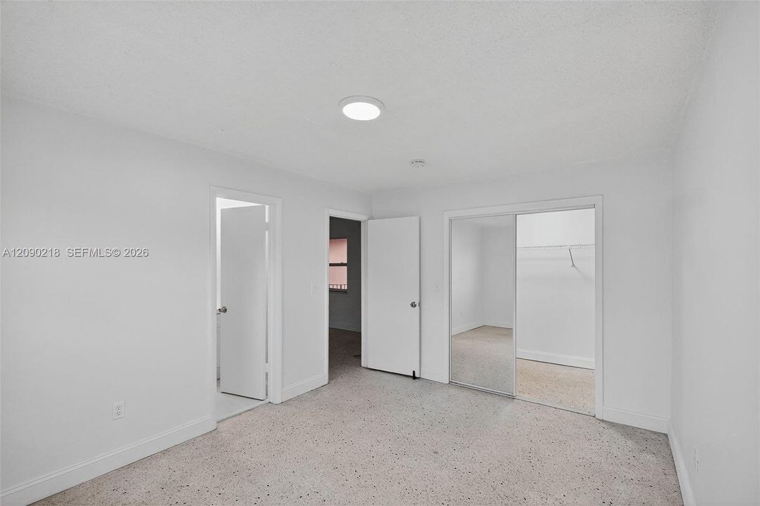 В аренду: $1,750 (1 спален, 1 ванн, 650 Квадратных фут)