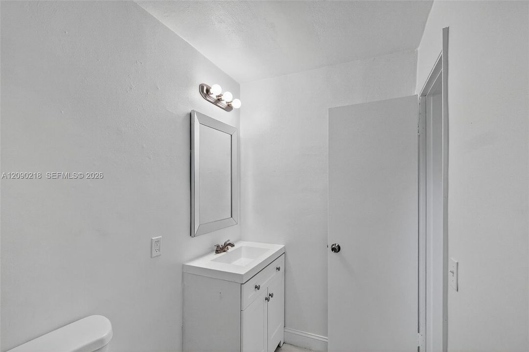 В аренду: $1,750 (1 спален, 1 ванн, 650 Квадратных фут)