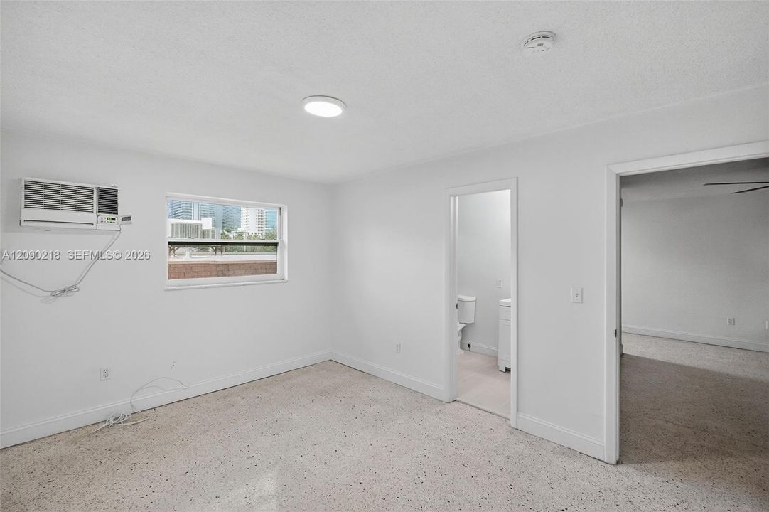 В аренду: $1,750 (1 спален, 1 ванн, 650 Квадратных фут)