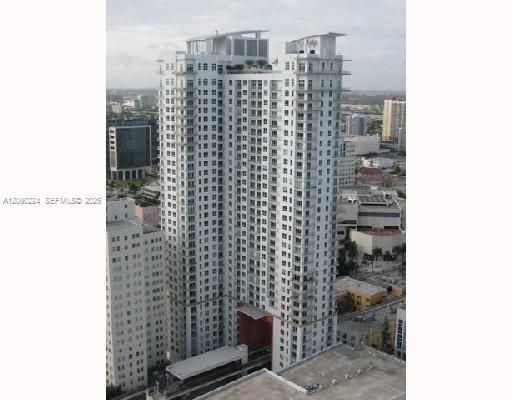 For Rent: $3,300 (2 beds, 2 baths, 1010 Square Feet)