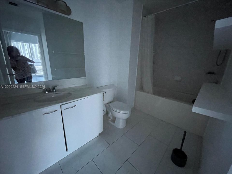 For Rent: $3,300 (2 beds, 2 baths, 1010 Square Feet)
