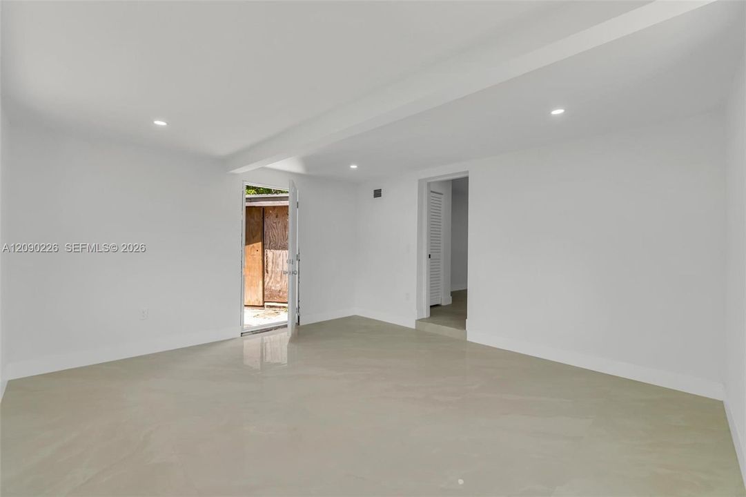 На продажу: $549,000 (4 спален, 2 ванн, 1222 Квадратных фут)